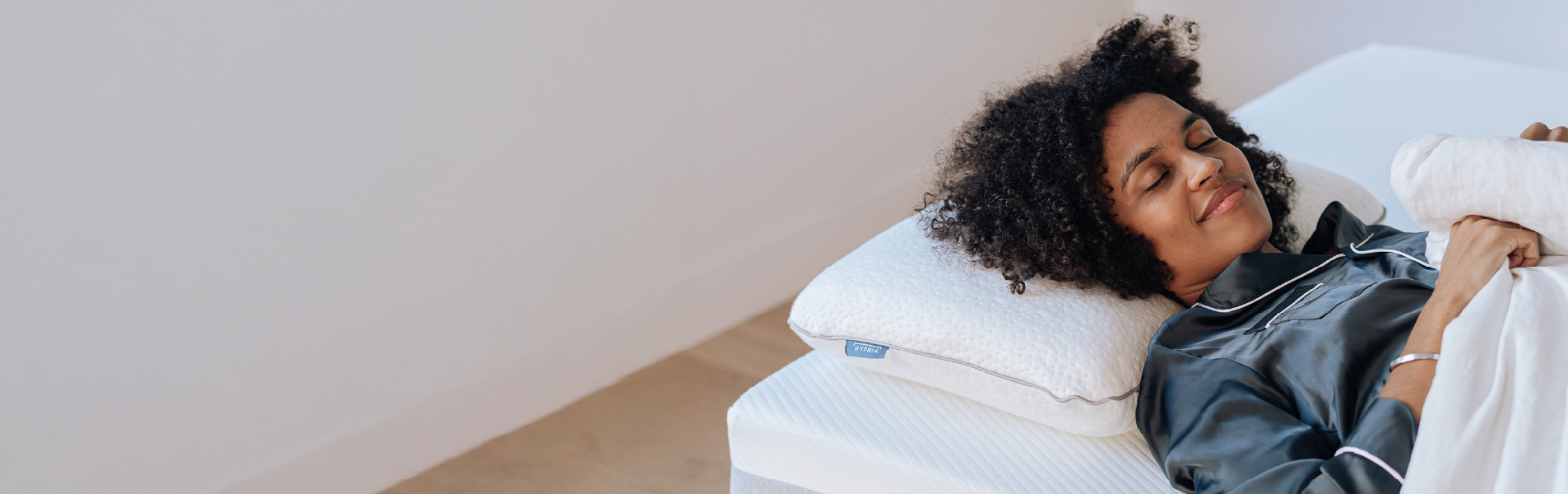 2 Kissen gratis (Wert: 89,99 €) ab 300 € Einkauf Code<em><strong> KISSEN2</strong></em>